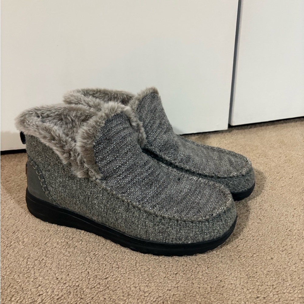 Hey Dude Soft Gray Fur-Lined Footwear